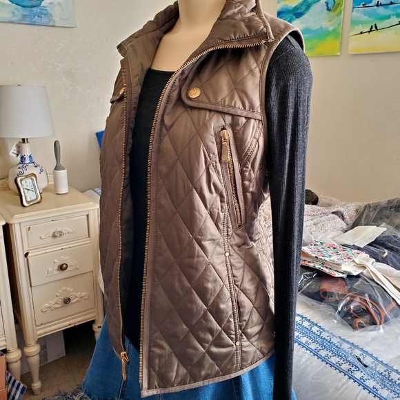 Vince Camuto Vest Great for anytime This jacket is beautiful and only wore once - Picture 1 of 11